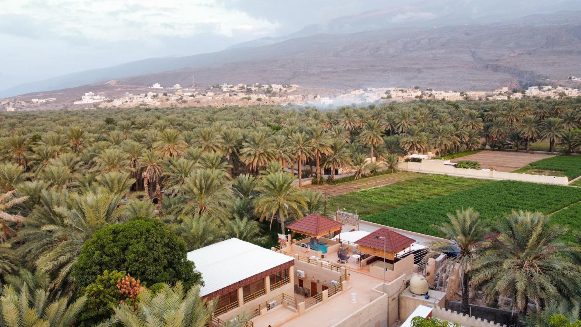 بيت نُزل السلام Bait Salam Inn Al Ḩamrāʼ Exteriör bild