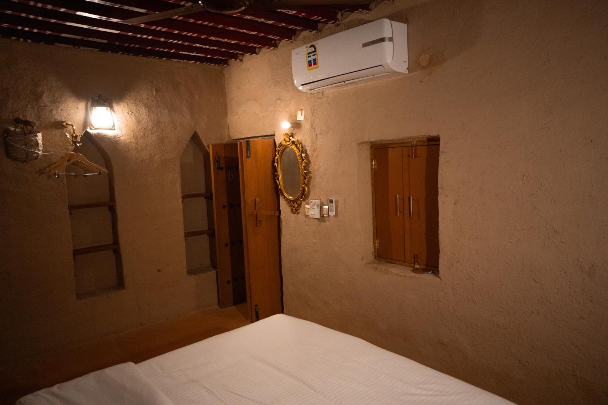 بيت نُزل السلام Bait Salam Inn Al Ḩamrāʼ Exteriör bild
