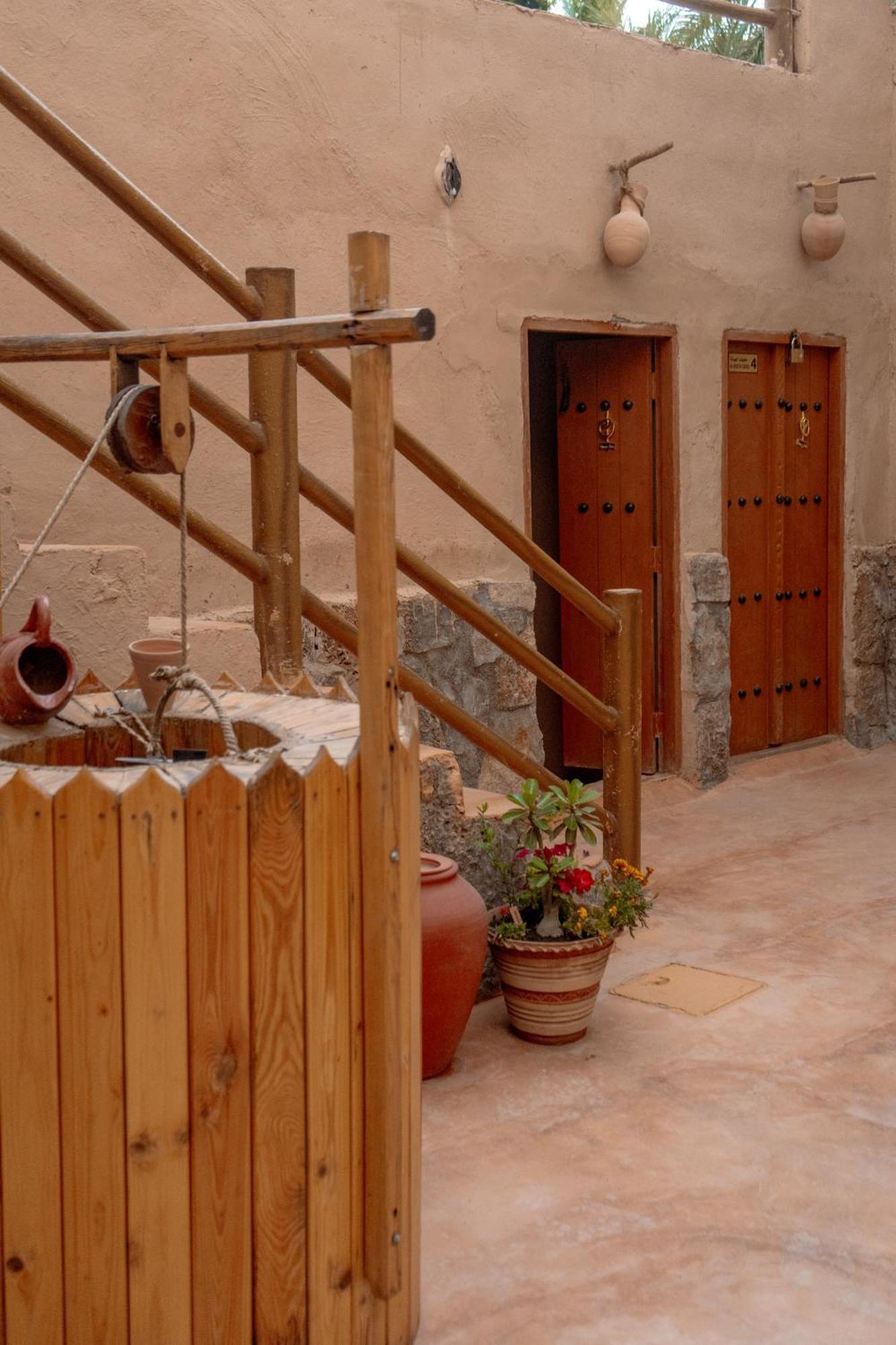 بيت نُزل السلام Bait Salam Inn Al Ḩamrāʼ Exteriör bild